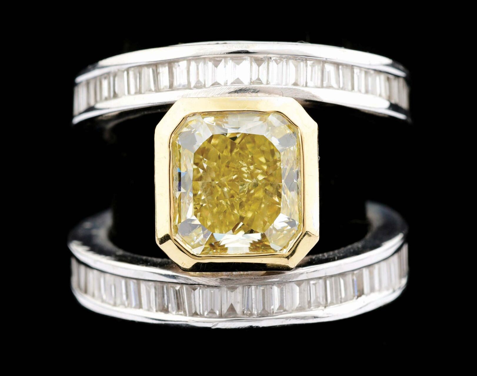 Morphy's auction white gold ring